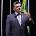 Acordo garante Republicanos na chapa de Vitor Valim à Prefeitura de Caucaia