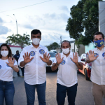 Ao lado do deputado Domingos Neto, Naumi leva caminhada ao Parque Potira