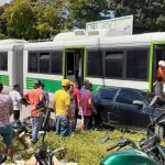 Carro avança cancela e trem atropela no Centro de Caucaia