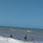 Kitesurfista é resgatado por bombeiros em Iparana