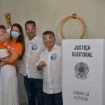 Valim vota acompanhado da família no Icaraí