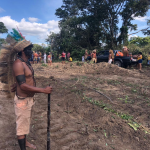 Índios Tapeba impedem desmatamento de área verde em Campo Grande em Caucaia