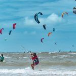 Cumbuco disputa com 15 praias do Brasil o Prêmio Internacional Bandeira Azul