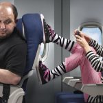Pesquisa revela os 10 piores comportamentos dos passageiros brasileiros em aviões