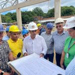 Prefeito de Caucaia, Vitor Valim, visita obra do Mercado das Malvinas e anuncia edital para permissionários