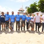 Projeto Praia Azul no Cumbuco leva mutirão de limpeza e servicos gratuitos