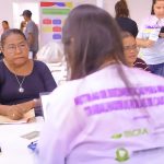 Prefeitura de Caucaia inicia entrega de documentos emitidos durante mutirão para mulheres rurais