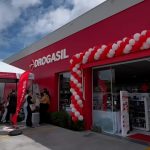 Drogasil celebra a centésima unidade no Ceará com nova loja no Icaraí, em Caucaia
