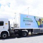 Caminhão do Cidadão leva serviços essenciais de documentação ao CRAS Sede em Caucaia