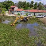 Prefeitura de Caucaia realiza limpeza da Lagoa do Tabapuá e renova iluminação da área