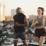 Esporte é aliado da saúde mental: entenda os benefícios por trás das práticas esportivas