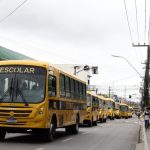 Caucaia reforça transporte escolar com aumento na frota: 19 novos ônibus