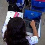 Acesso à internet em escolas da rede pública do Ceará chega a 99,4% em 2025