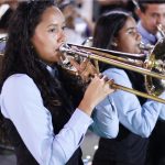 Primeira mulher formada pelo Vamos Fazer Arte é aprovada como sargento da Aeronáutica