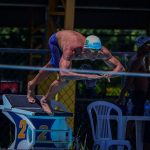 Atleta cearense conquista medalhas e quebra recordes no Sul-Americano de Natação Master