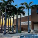Outlet Premium Fortaleza recebe Mega Bazar das marcas Ellus e Richards com preços especiais até 30 de abril
